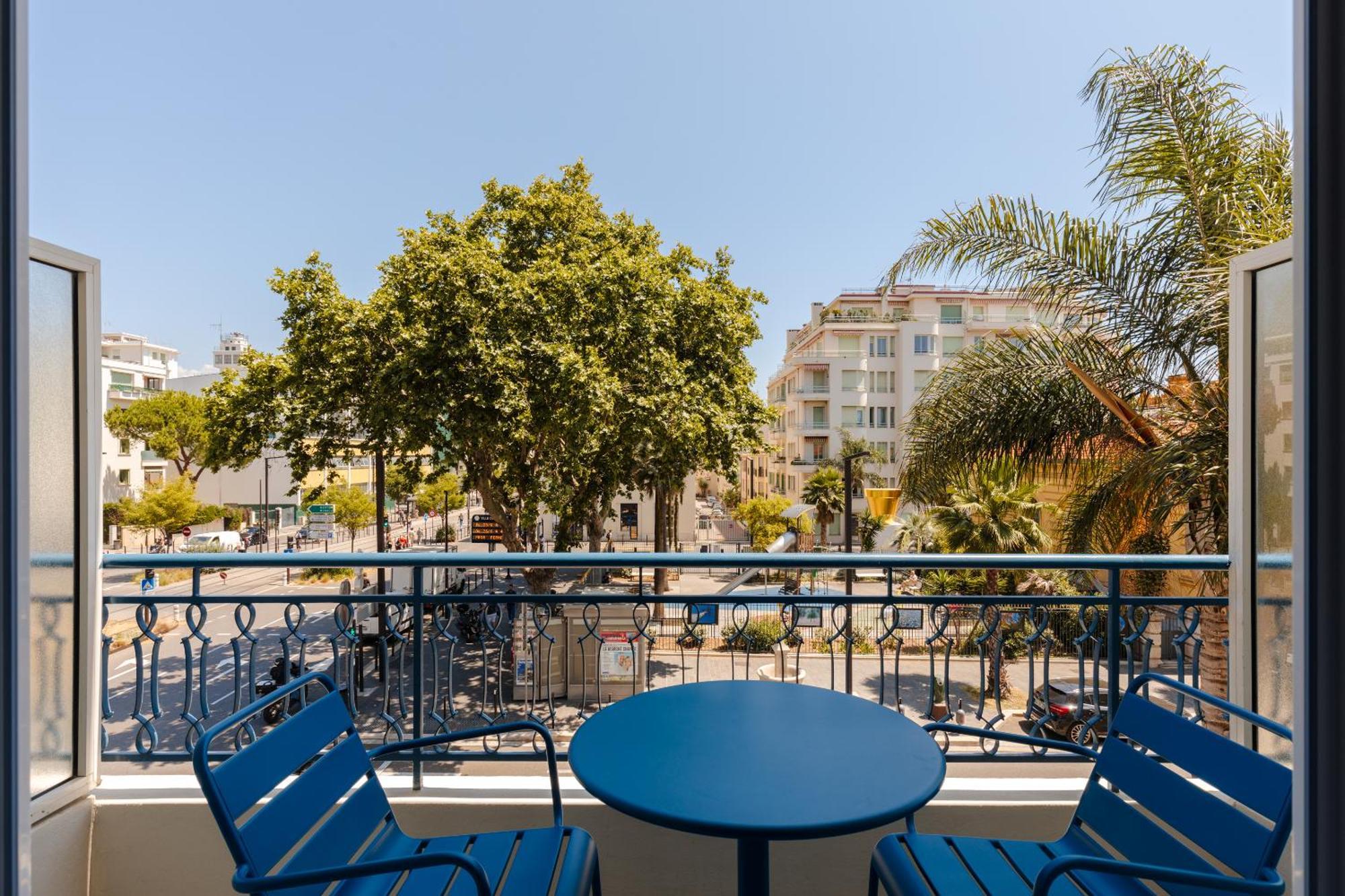 فندق Yelo Promenade Powered By Sonder نيس الغرفة الصورة